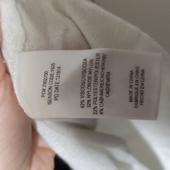 Color Block Pullover - Picture 6 of 6